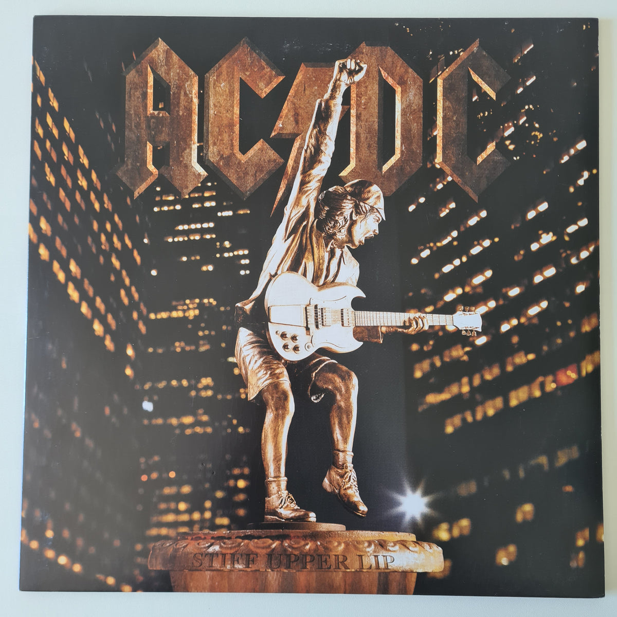 AC/DC – Stiff Upper Lip - 2000 (2014 European Pressing) - Vinyl Record LP