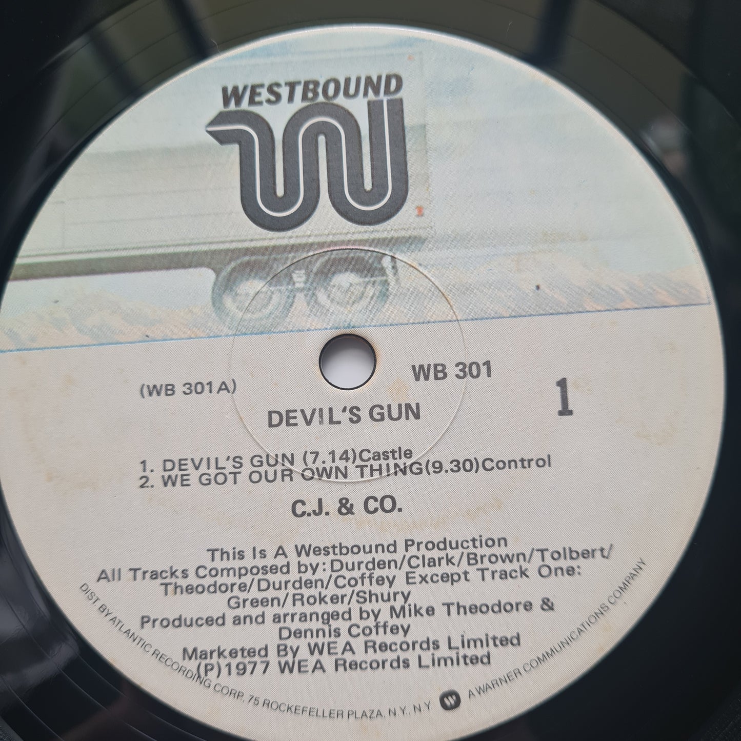 C.J. & Co - Devil's Gun – 1977 - Vinyl Record LP - Sound Hound Records