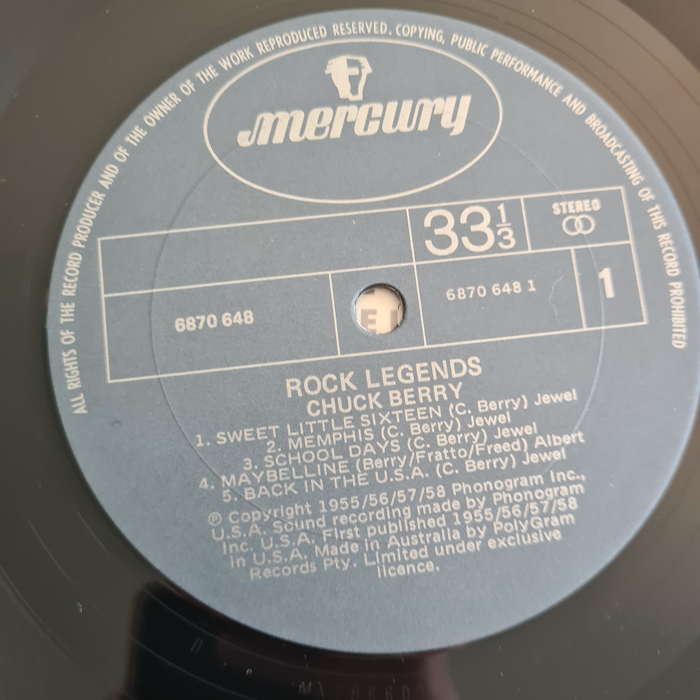 Chuck Berry – Rock Legends (Greatest Hits) - 1980 - Vinyl Record LP - Sound Hound Records