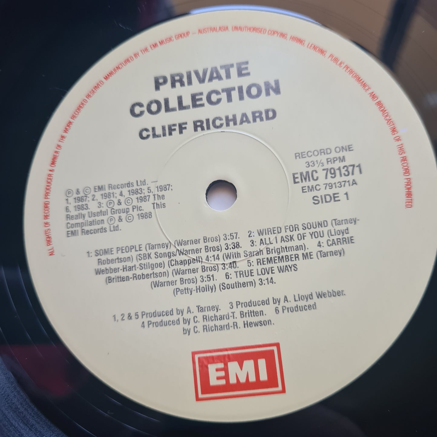 Cliff Richard – Private Collection (1979 - 1988) - Vinyl Record 2LP (near mint) - Sound Hound Records