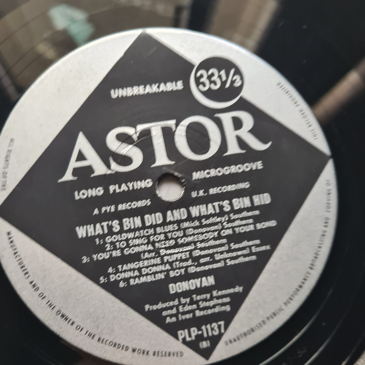 Donovan – What's Bin Did And What's Bin Hid - 1965 - Vinyl Record LP - Sound Hound Records
