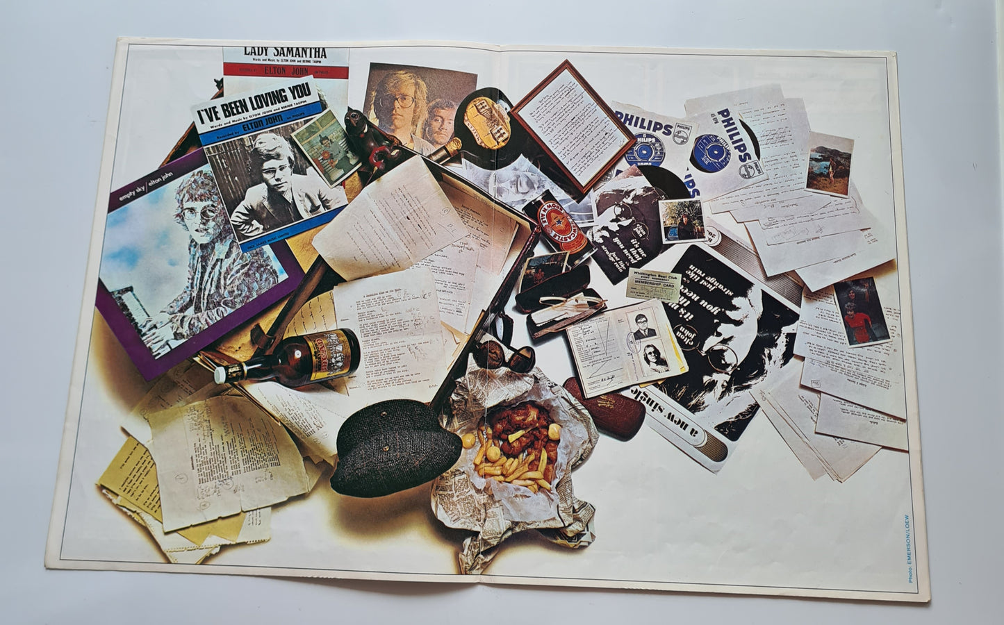 Elton John – Captain Fantastic & The Brown Dirt Cowboy - 1975 (First UK Pressing) - Vinyl Record LP  (with booklets) - Sound Hound Records