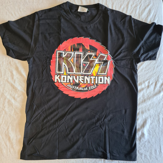 KISS | KISS Konvention Melbourne Australia 2017: Peter Criss, Bruce Kulick, Sisters Doll, etc | Size Large T-Shirt - Sound Hound Records