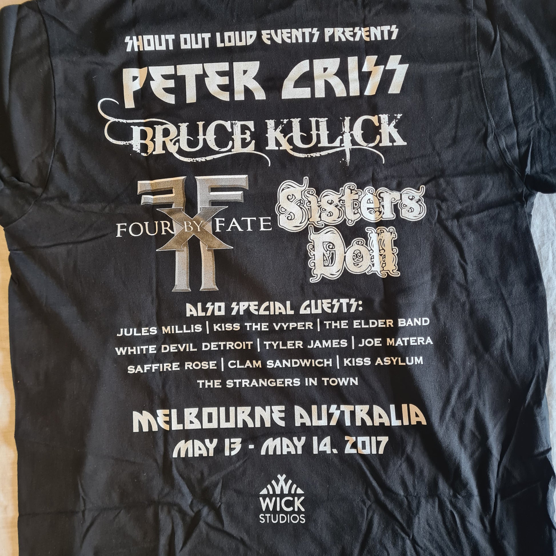 KISS | KISS Konvention Melbourne Australia 2017: Peter Criss, Bruce Kulick, Sisters Doll, etc | Size Large T-Shirt - Sound Hound Records