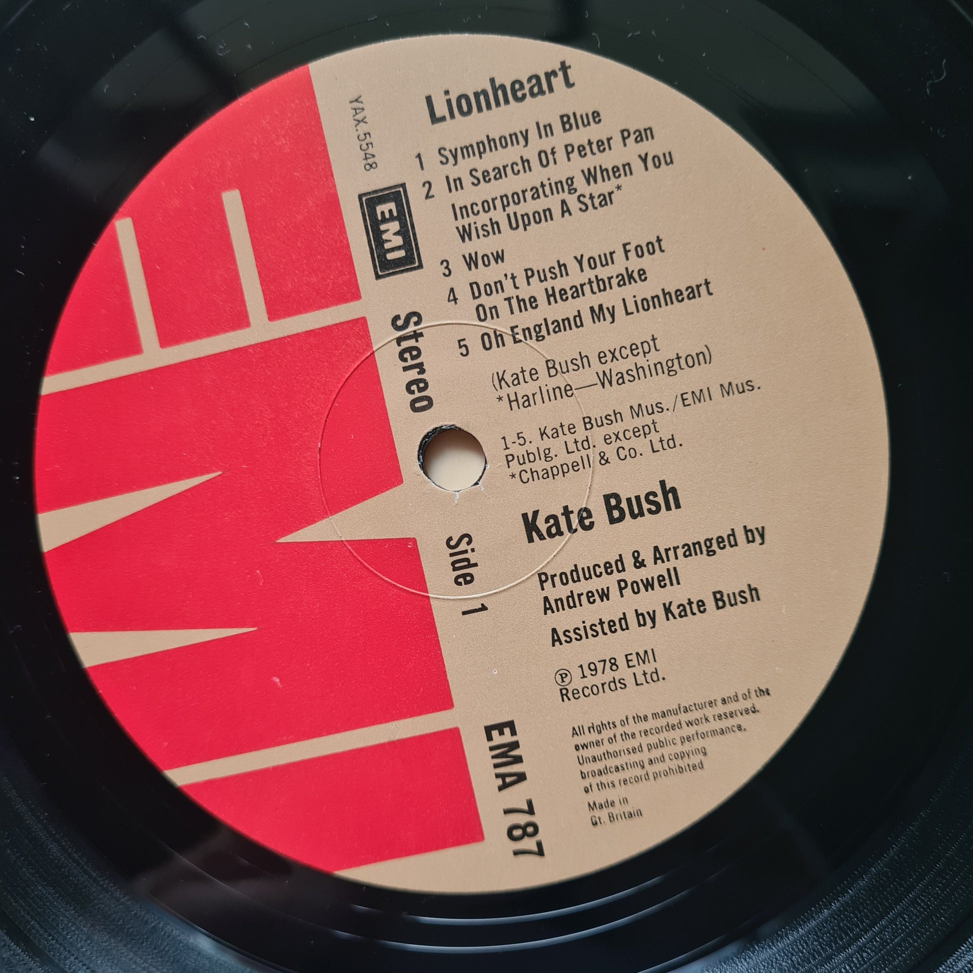 Kate Bush – Lion Heart - 1978 (1st UK Pressing) - Vinyl Record LP (Gatefold) - Sound Hound Records