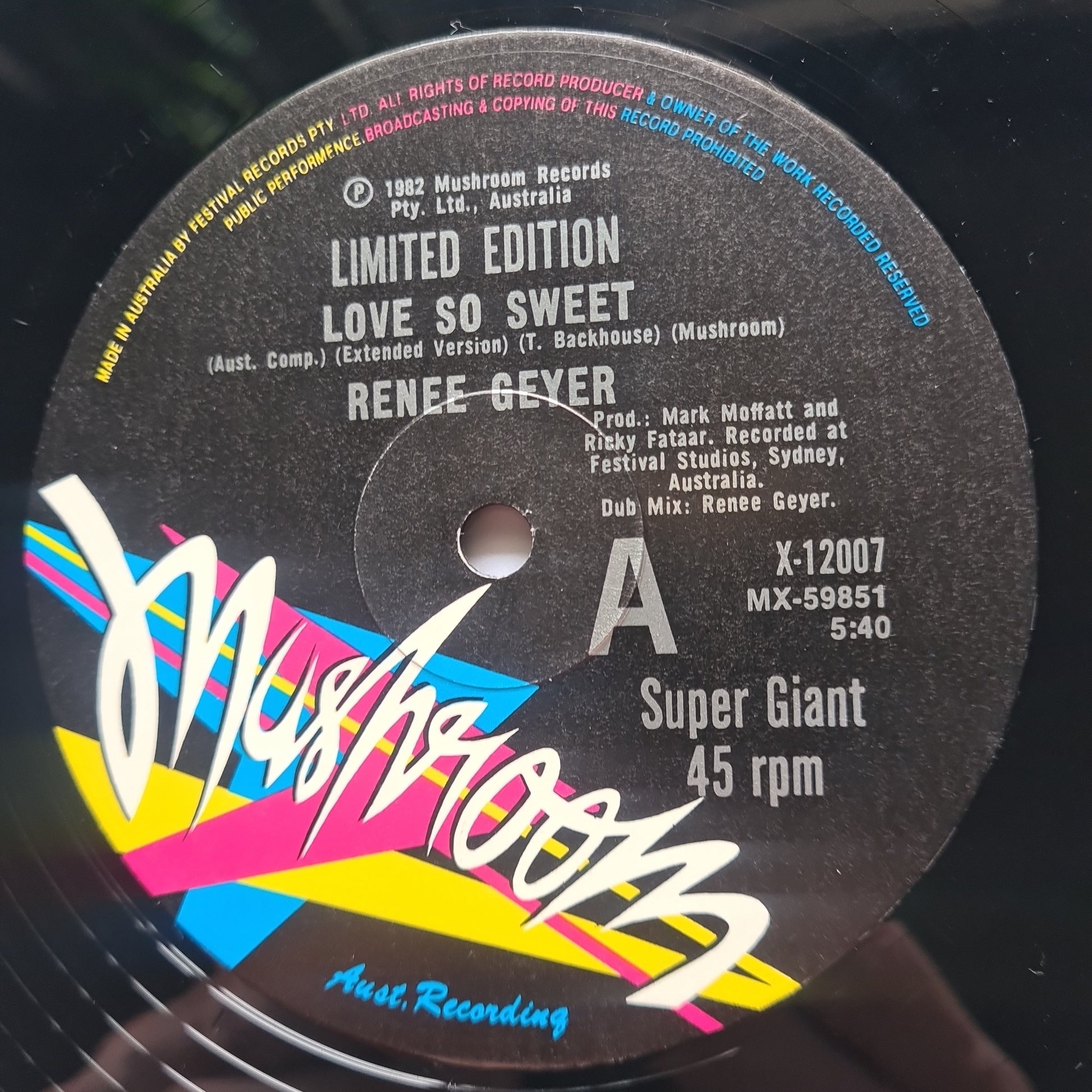 Renee Geyer – Love So Sweet - 1982 - Vinyl Record (12inch Single) - Sound Hound Records