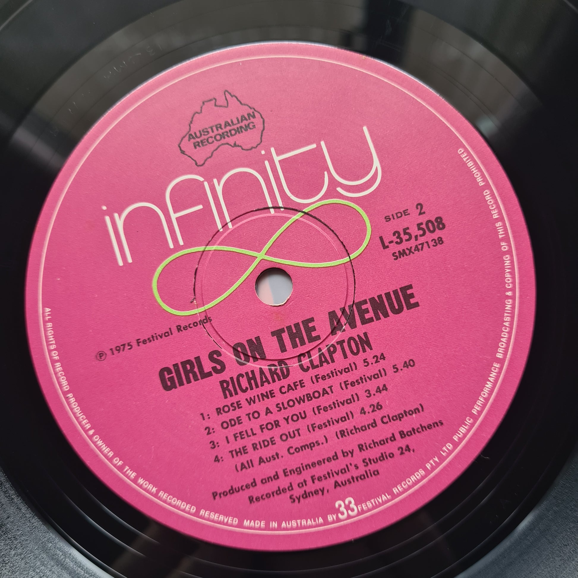 Richard Clapton – Girls On The Avenue - 1975 (1st Australian Pressing) - Vinyl Record LP - Sound Hound Records