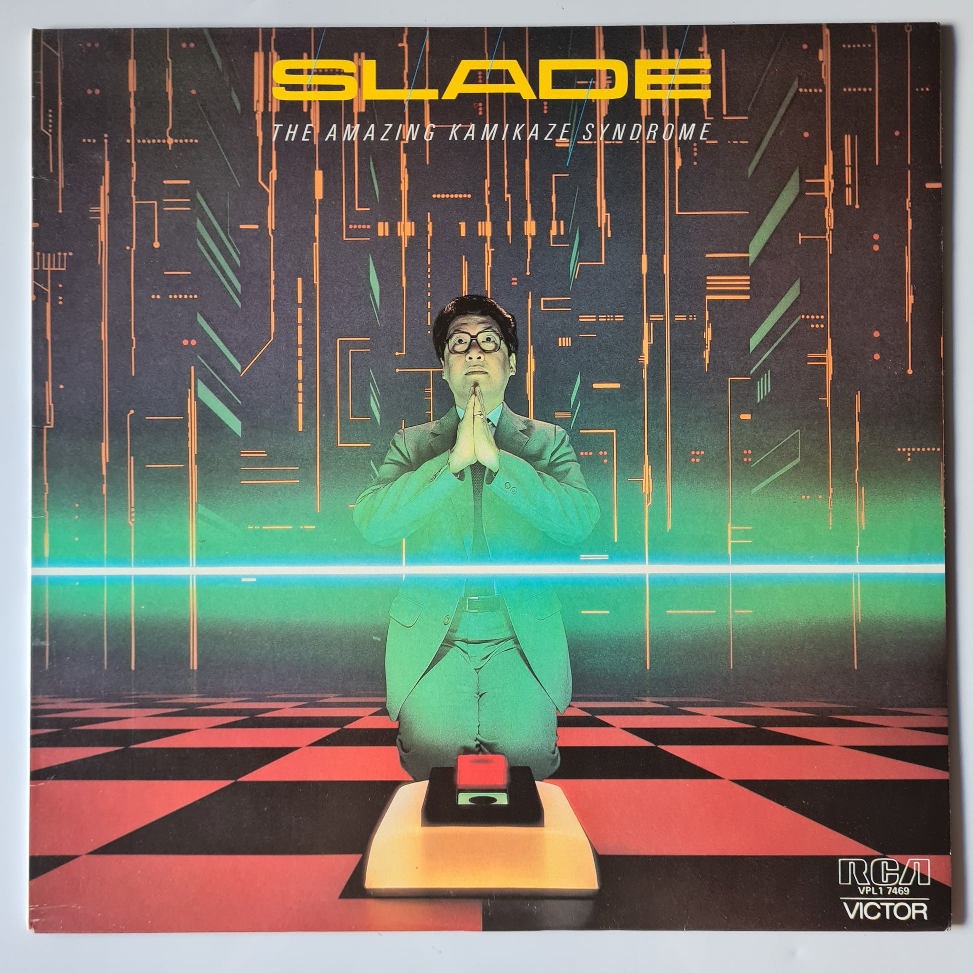 Slade – The Amazing Kamikaze Syndrome - 1984 - Vinyl Record LP (near mint) - Sound Hound Records