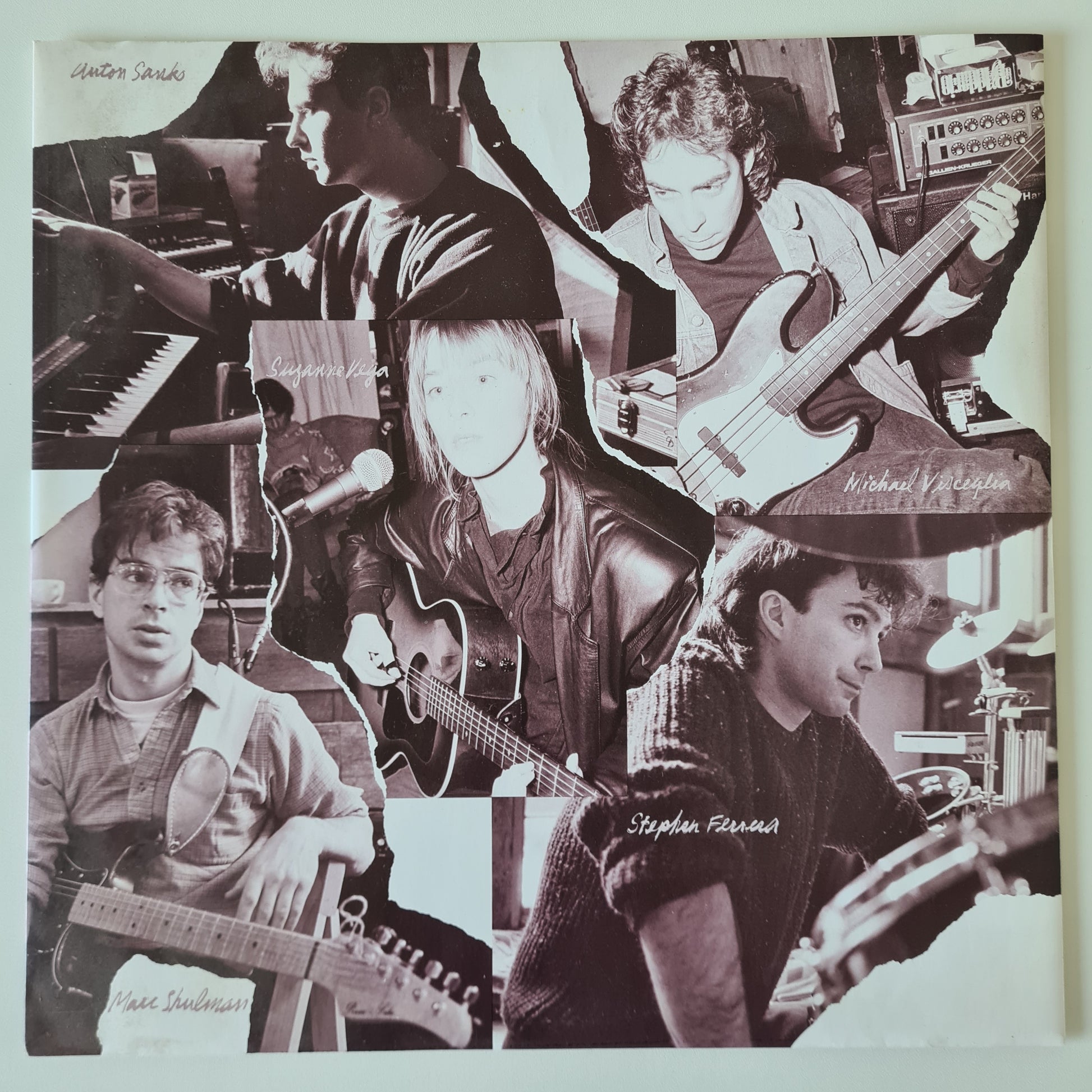 Suzanne Vega – Solitude Standing - 1987 - Vinyl Record LP (near mint) - Sound Hound Records