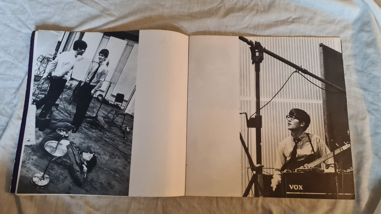 THE BEATLES - BEATLES LTD: ORIGINAL 1964 TOUR BOOK- TOUR PROGRAM- VINTAGE RARE - Sound Hound Records