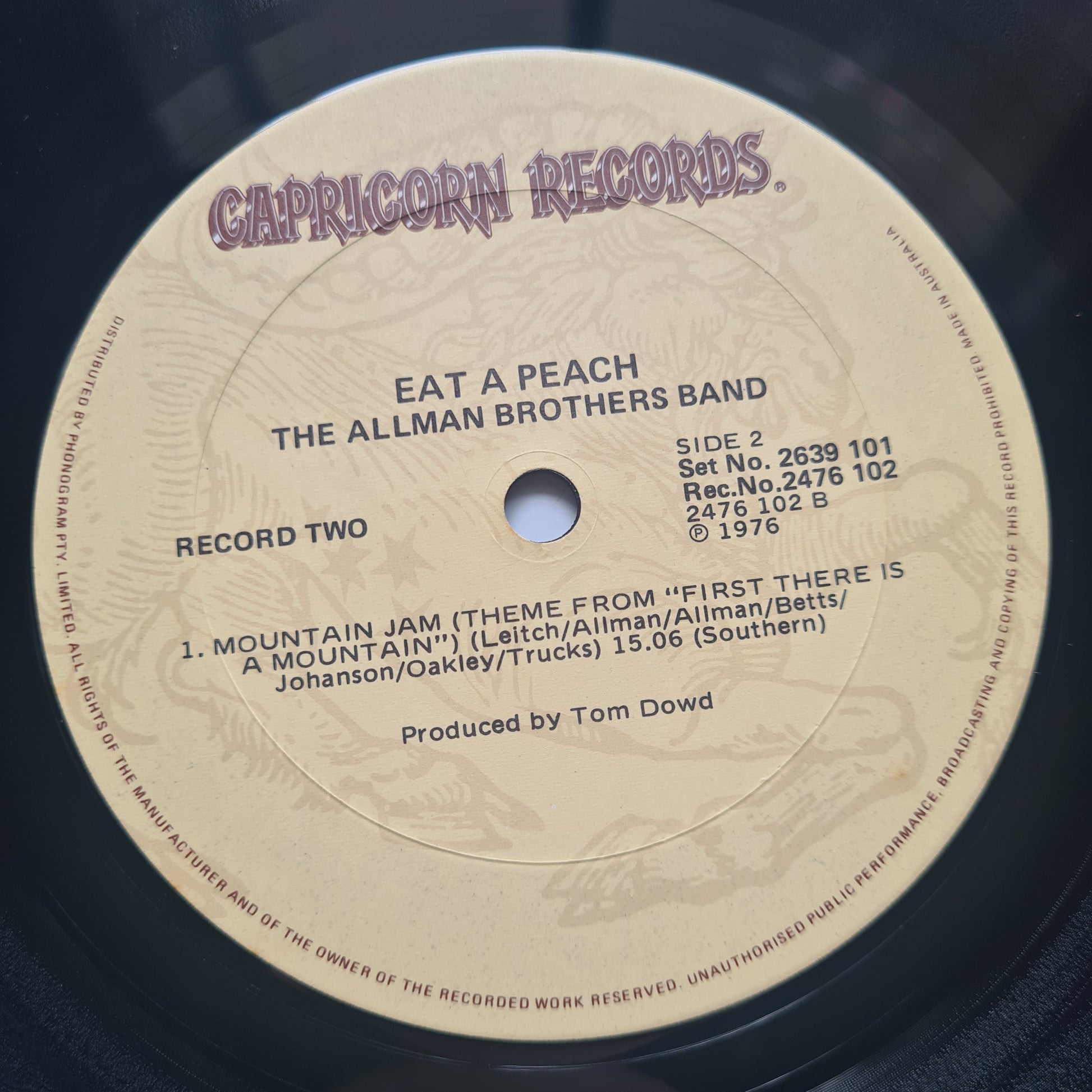 The Allman Brothers Band – Eat A Peach - 1972 (1976 Australian pressing) - Vinyl Record 2LP (near mint) - Sound Hound Records