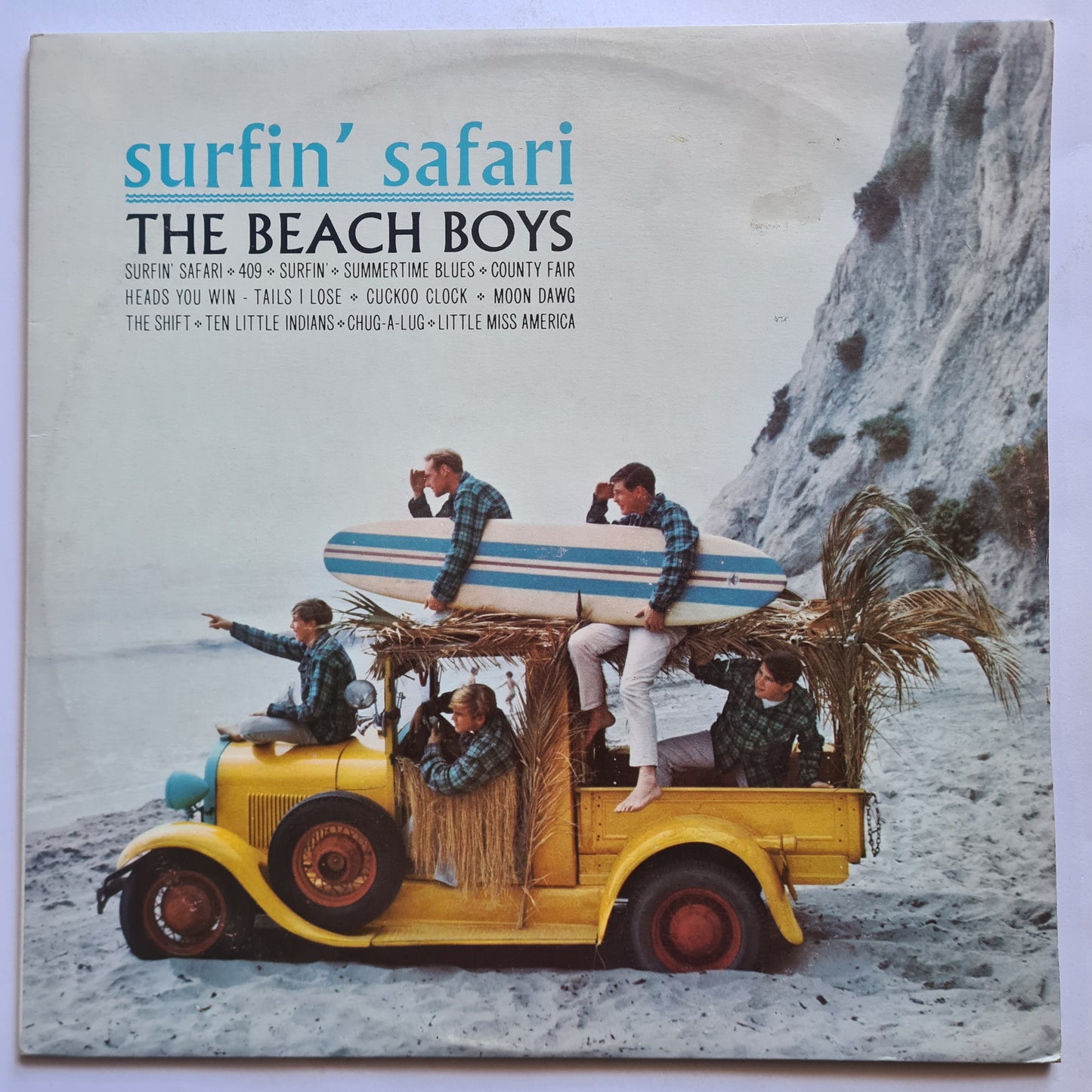 The Beach Boys – Surfin' Safari / Surfin' USA - 1962/63 (1976 Australian Pressing) - Vinyl Record 2LP - Sound Hound Records
