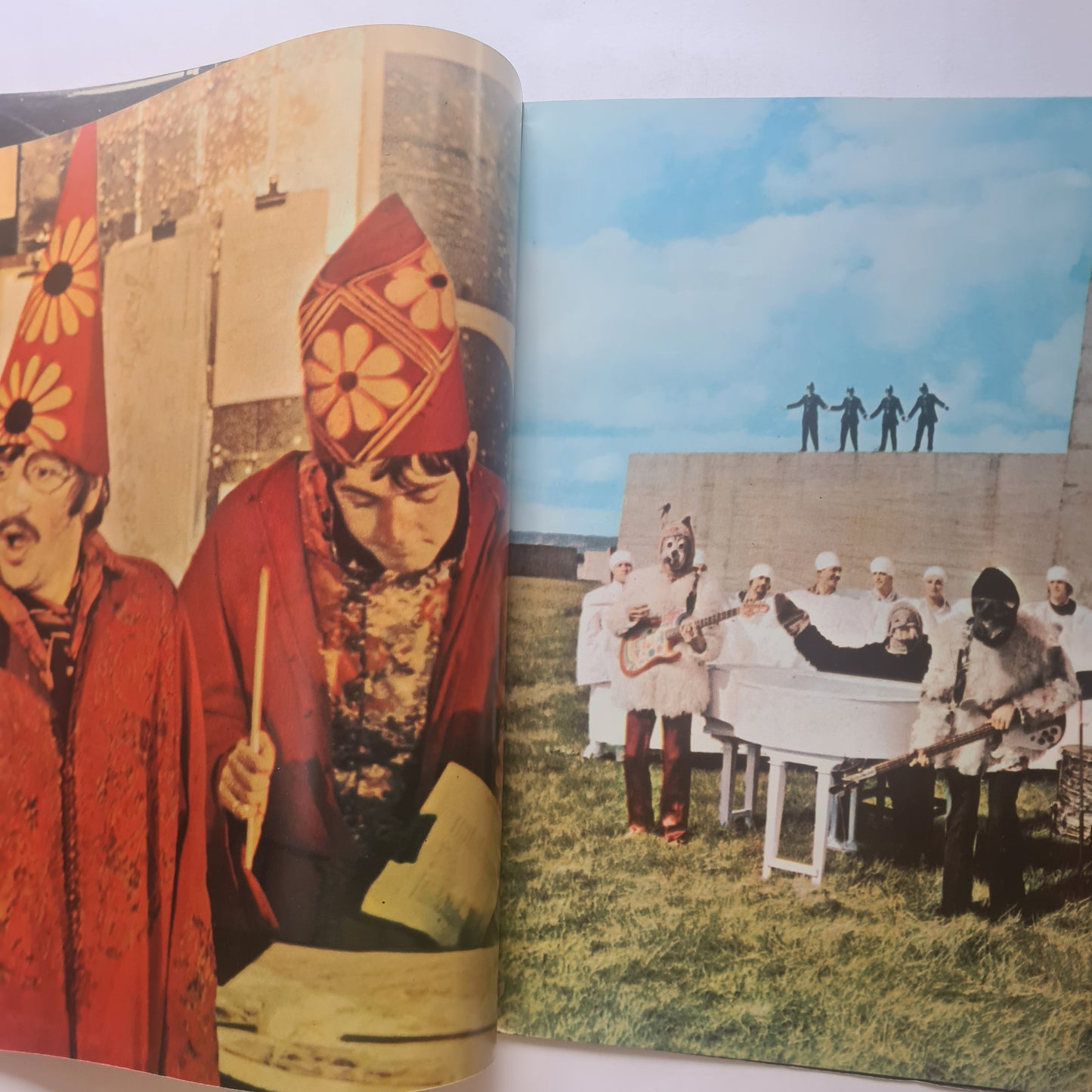 The Beatles – Magical Mystery Tour - 1967 (1976 Japanese Pressing) - Gatefold Vinyl Record LP - Sound Hound Records