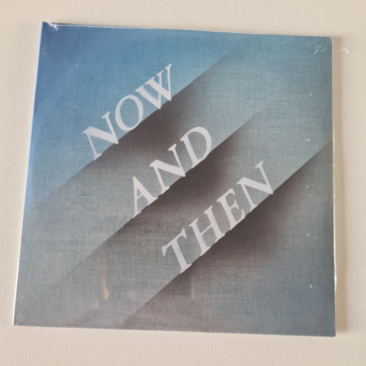 The Beatles – Now And Then / Love Me Do - 2023 (Blue Vinyl) - Vinyl Record 7" Single (Mint Sealed) - with bonus CD Single - Sound Hound Records