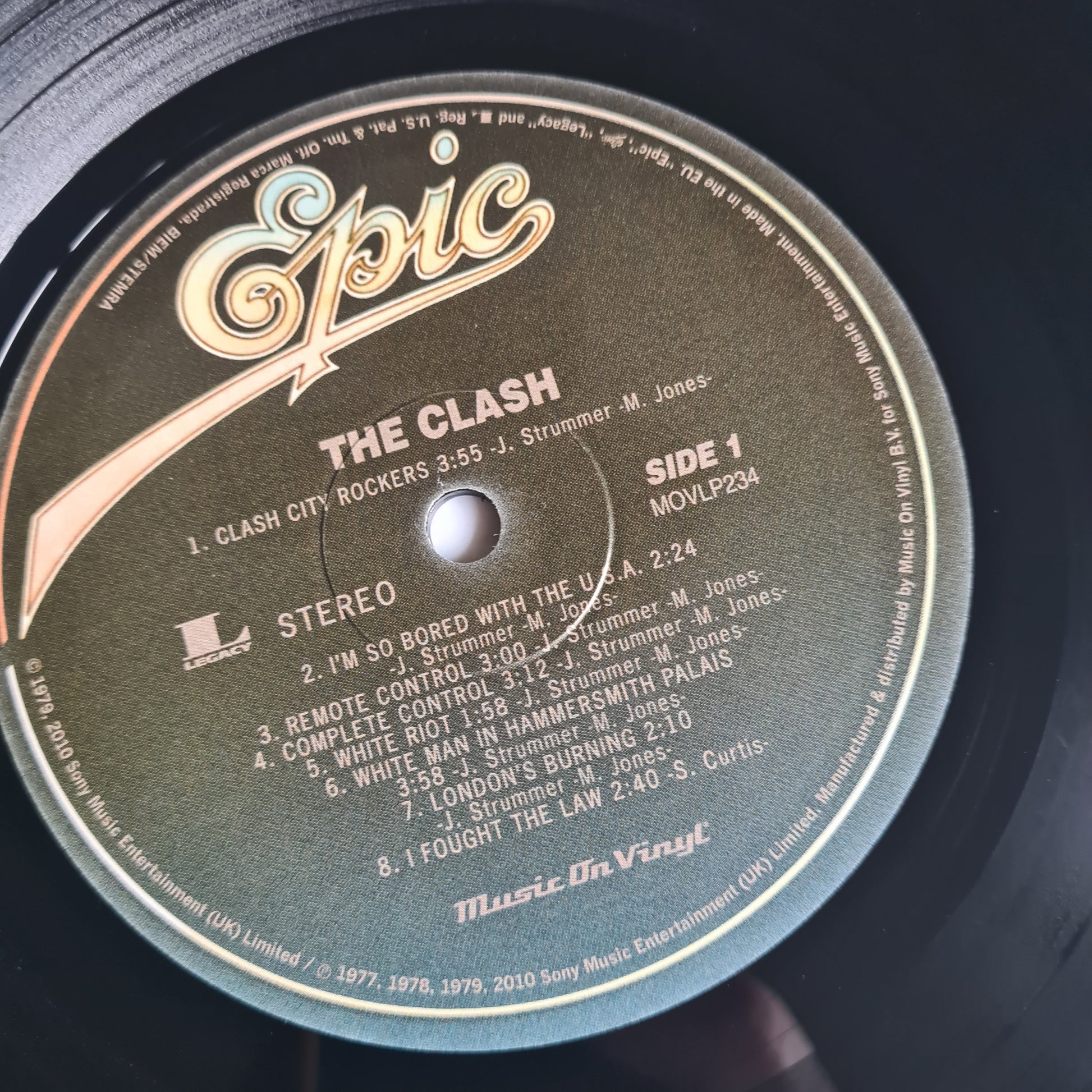 The Clash – The Clash - 1977 (2010 European Pressing) - Vinyl Record LP - Sound Hound Records