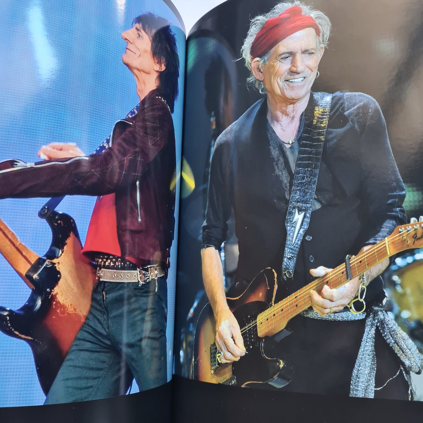The Rolling Stones - 14 ON FIRE - 2014 Hardback TOUR BOOK- PROGRAM- Glossy Pages - Sound Hound Records