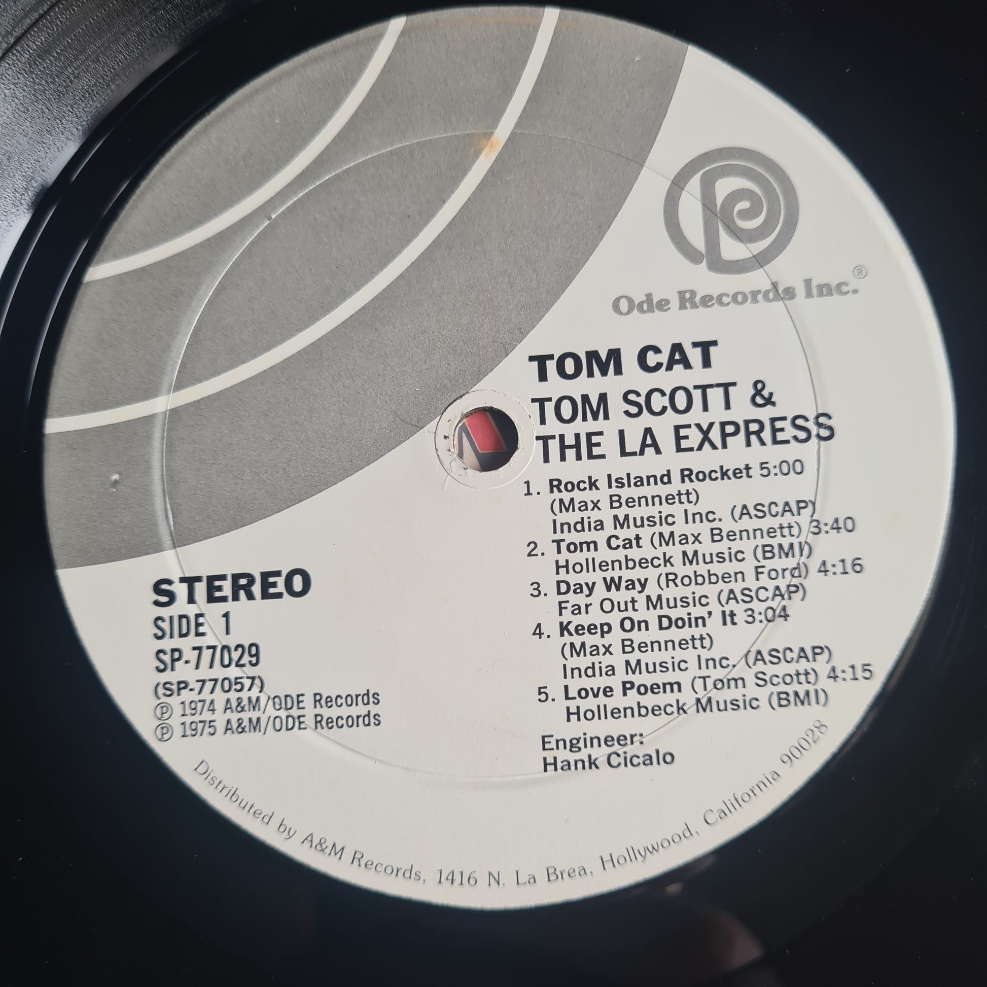 Tom Scott & The L.A. Express  –Tom Cat - 1975 - Vinyl Record LP - Sound Hound Records