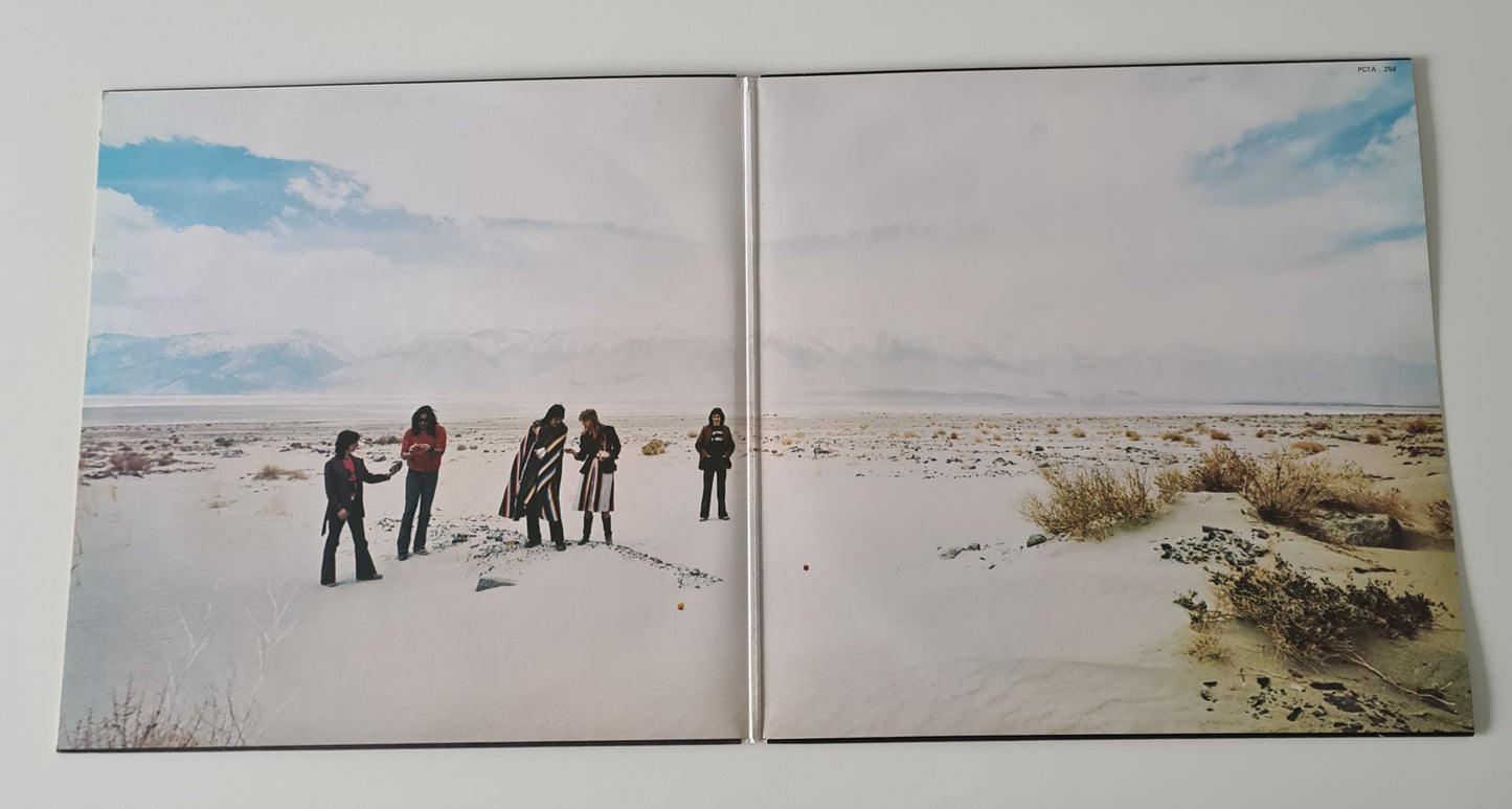 Wings – Venus & Mars - 1975 (with Posters, Book Mark & Sticker) - Vinyl Record LP (near mint) - Sound Hound Records