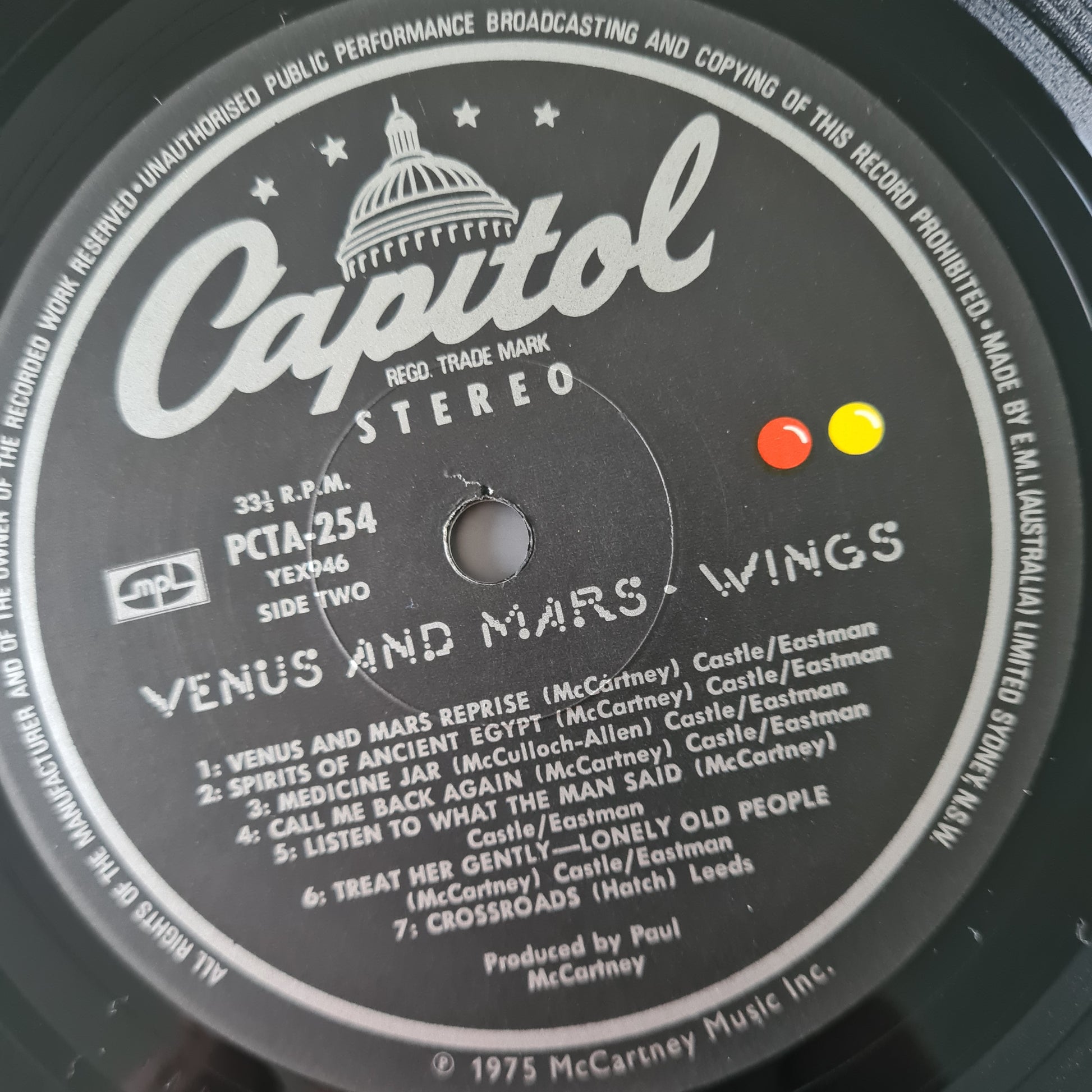 Wings – Venus & Mars - 1975 (with Posters, Book Mark & Sticker) - Vinyl Record LP (near mint) - Sound Hound Records