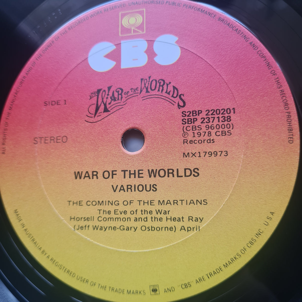 Jeff Wayne – Jeff Wayne's Musical Version Of The War Of The Worlds - 1978 (Gatefold) - Vinyl Record 2LP with booklet