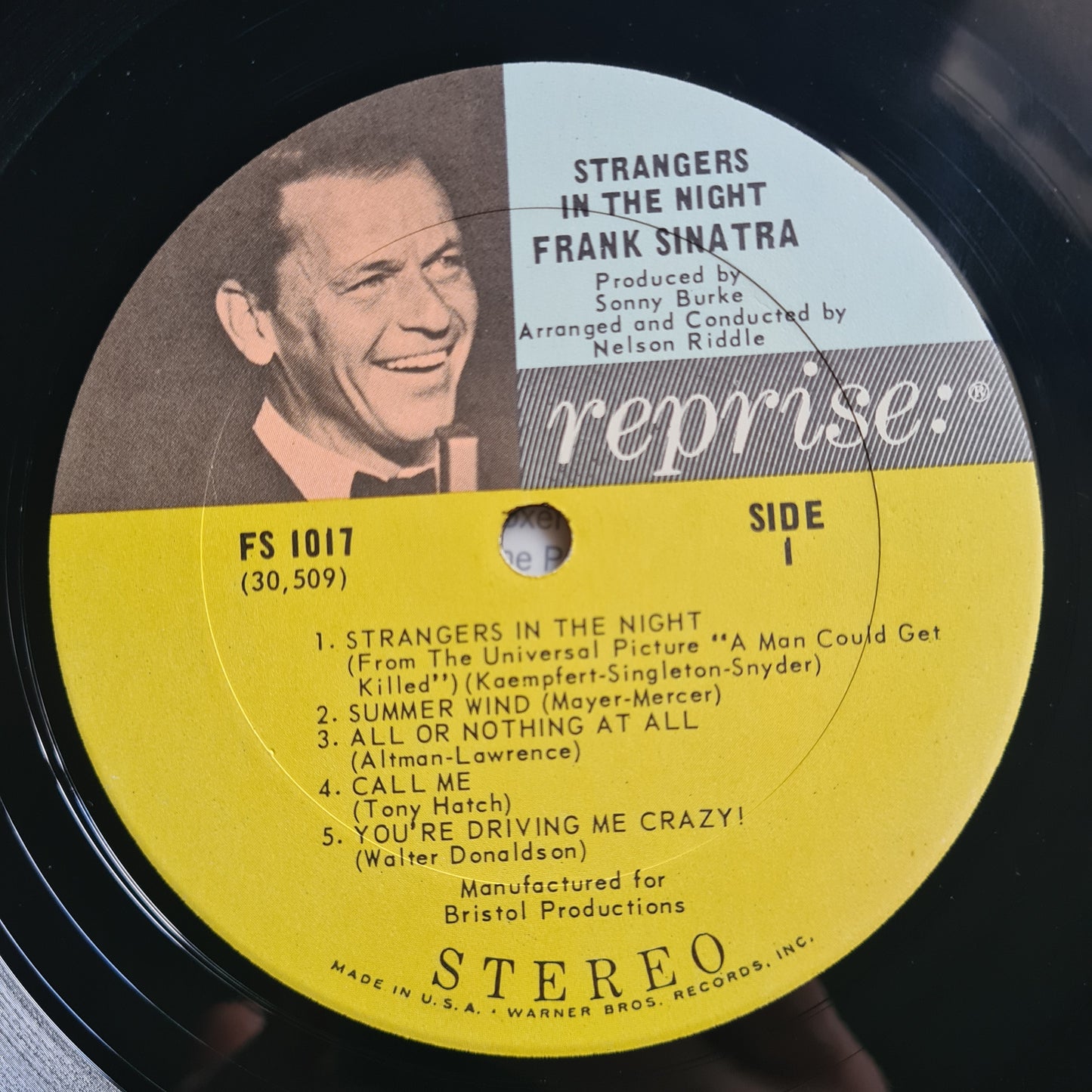 Frank Sinatra – Strangers In The Night - 1966 (USA pressing) - Vinyl Record LP