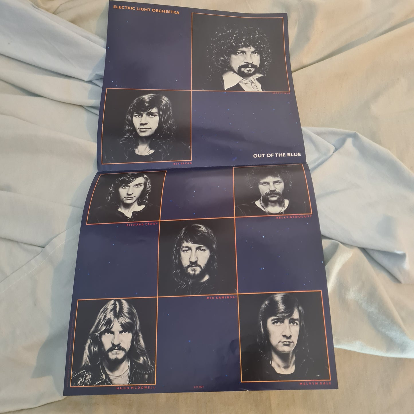 ELO – Out Of The Blue - 1977 (Gatefold) with poster) - Vinyl Record 2LP