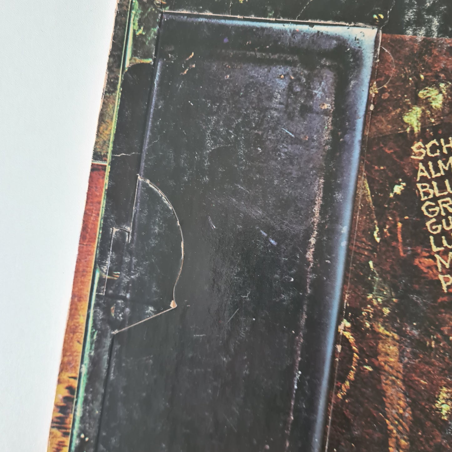 Alice Cooper – School's Out - 1972 (First Australian Pressing with folding desk cover)- Vinyl Record LP