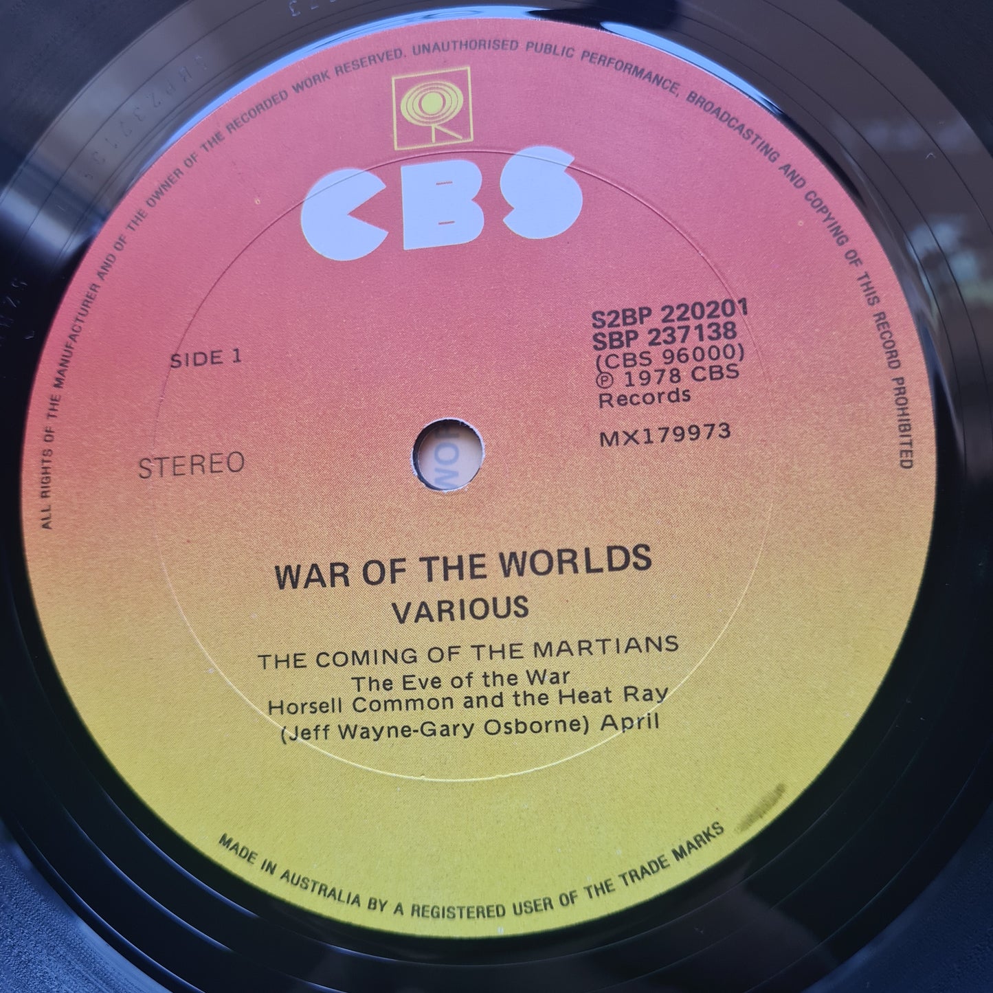 Jeff Wayne – Jeff Wayne's Musical Version Of The War Of The Worlds - 1978 (Gatefold) - Vinyl Record 2LP (near mint)