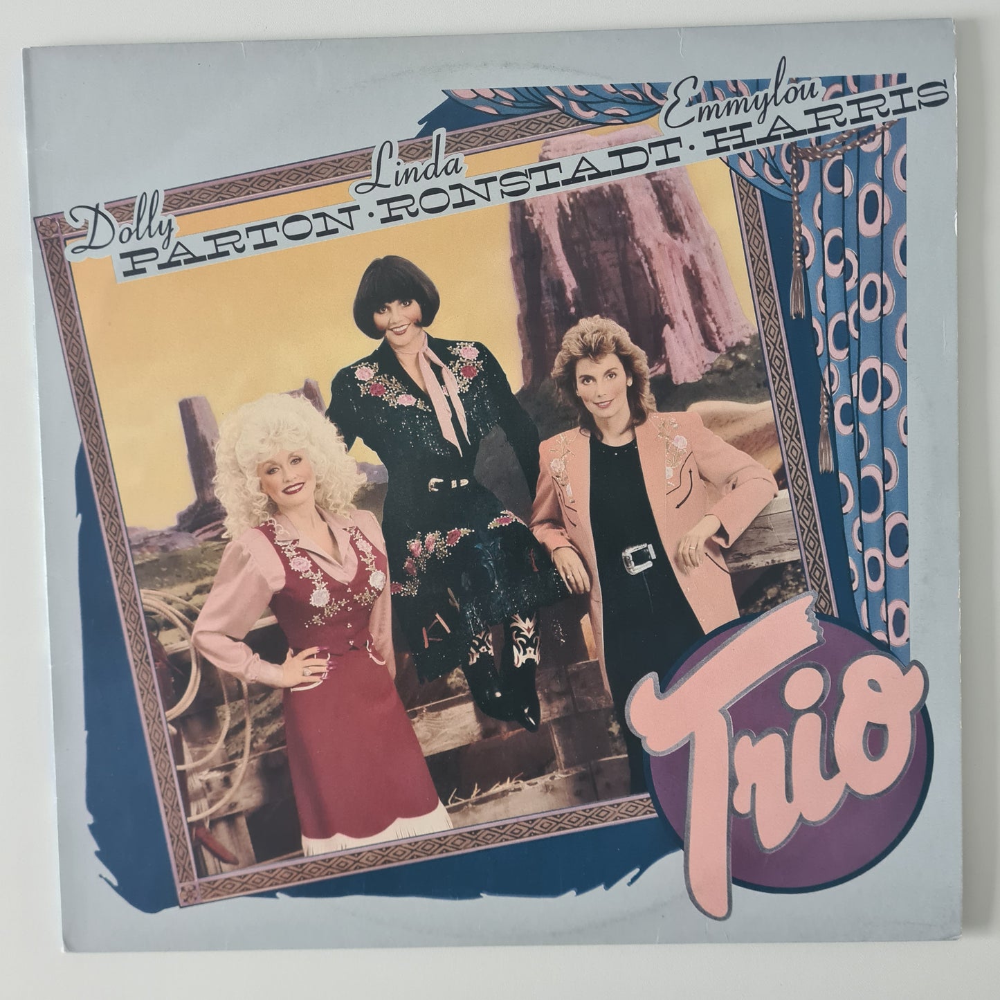 Dolly Parton, Linda Ronstadt, Emmylou Harris – Trio - 1987 - Vinyl Record LP
